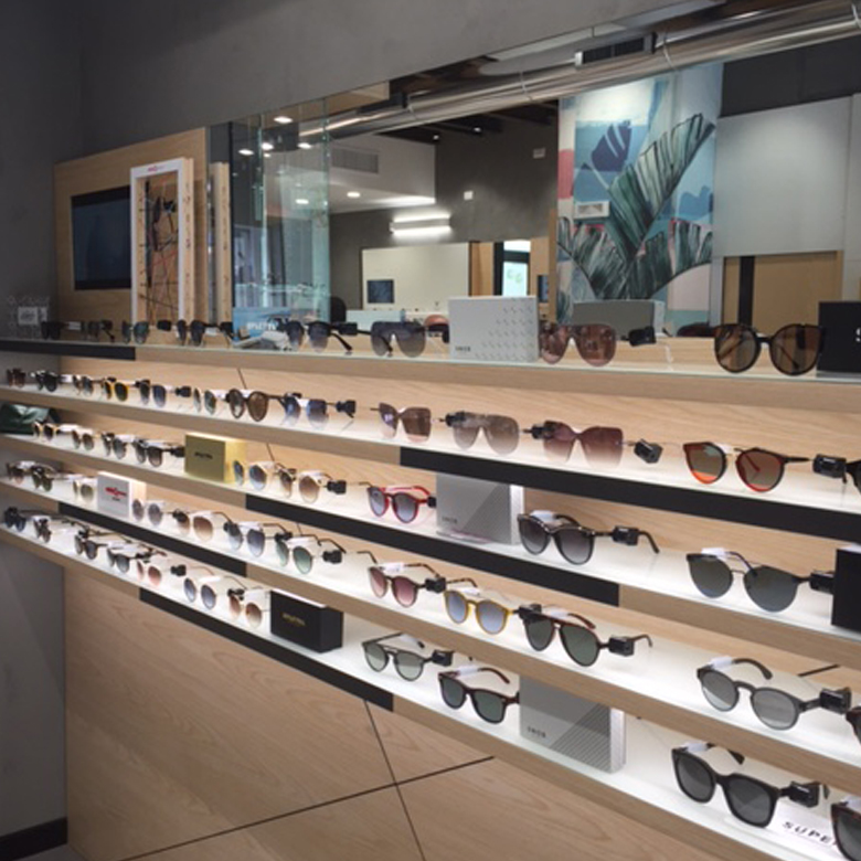 https://www.arteco-italy.com/wp-content/uploads/2019/07/VISION-OPTIKA-ROMA-4.jpg